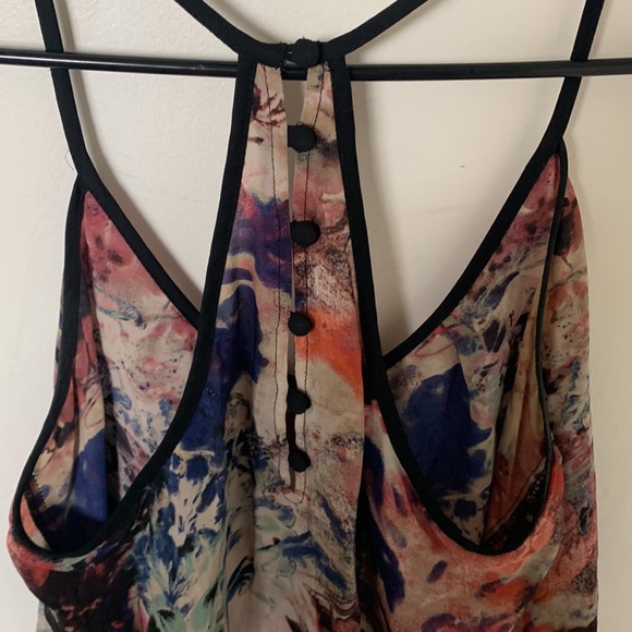 Tank - Picture 3 of 3